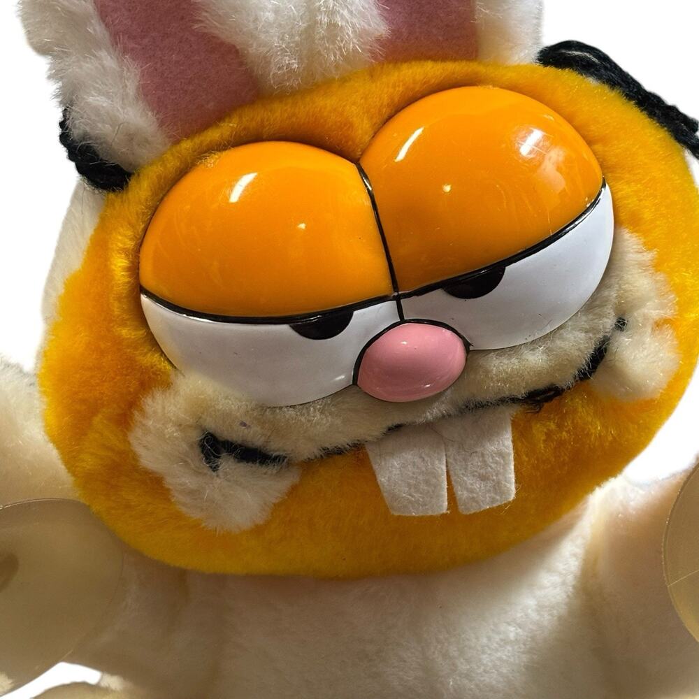 Vintage 1981 Dakin Garfield Cat “Stuck On You” Bunny Suction Cup Plush NWT Rare - Picture 3 of 9